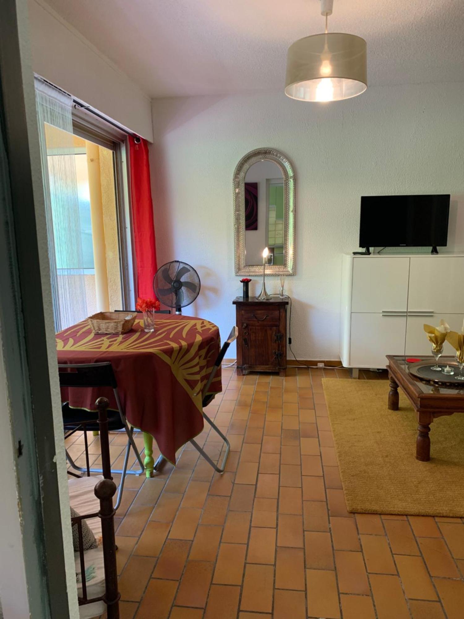 Studio Azur Six-Fours-les-Plages Exterior photo